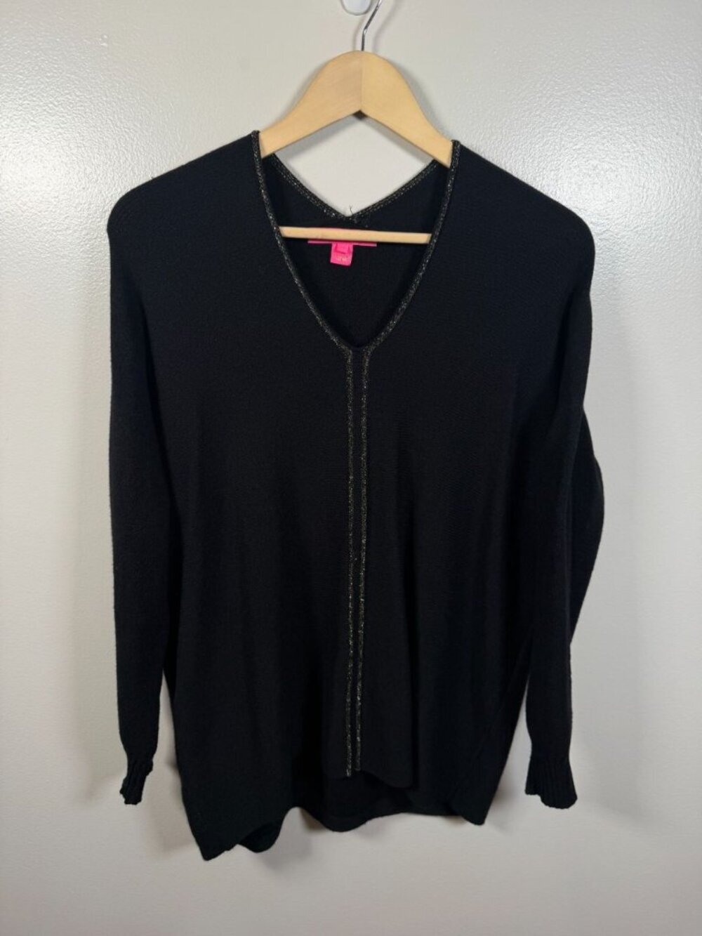 Lilly Pulitzer Selvie Tunic Sweater Size Small Black Metallic V-neck Pullover